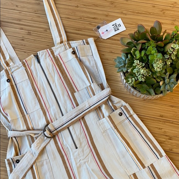 🔶🔸BILLABONG LIGHT THE NIGHT JUMPSUIT🔸🔶 - Picture 6 of 10